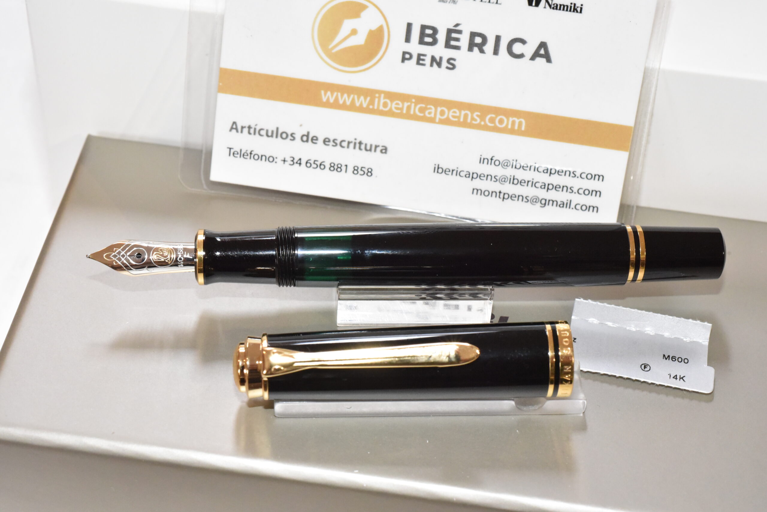 Pluma Estilográfica Pelikan Souverän  M 600 Negra - Imagen 3