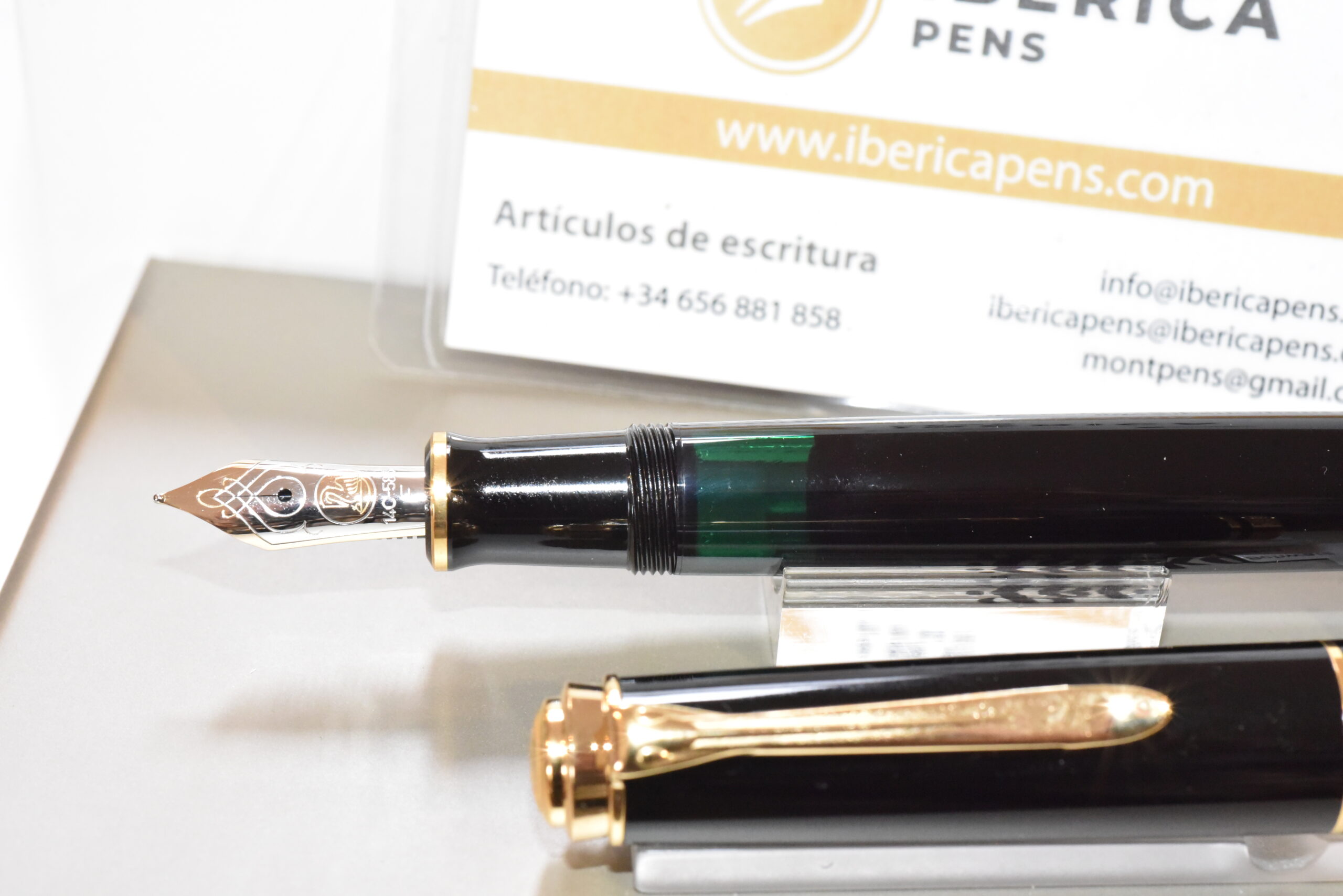 Pluma Estilográfica Pelikan Souverän  M 600 Negra - Imagen 4