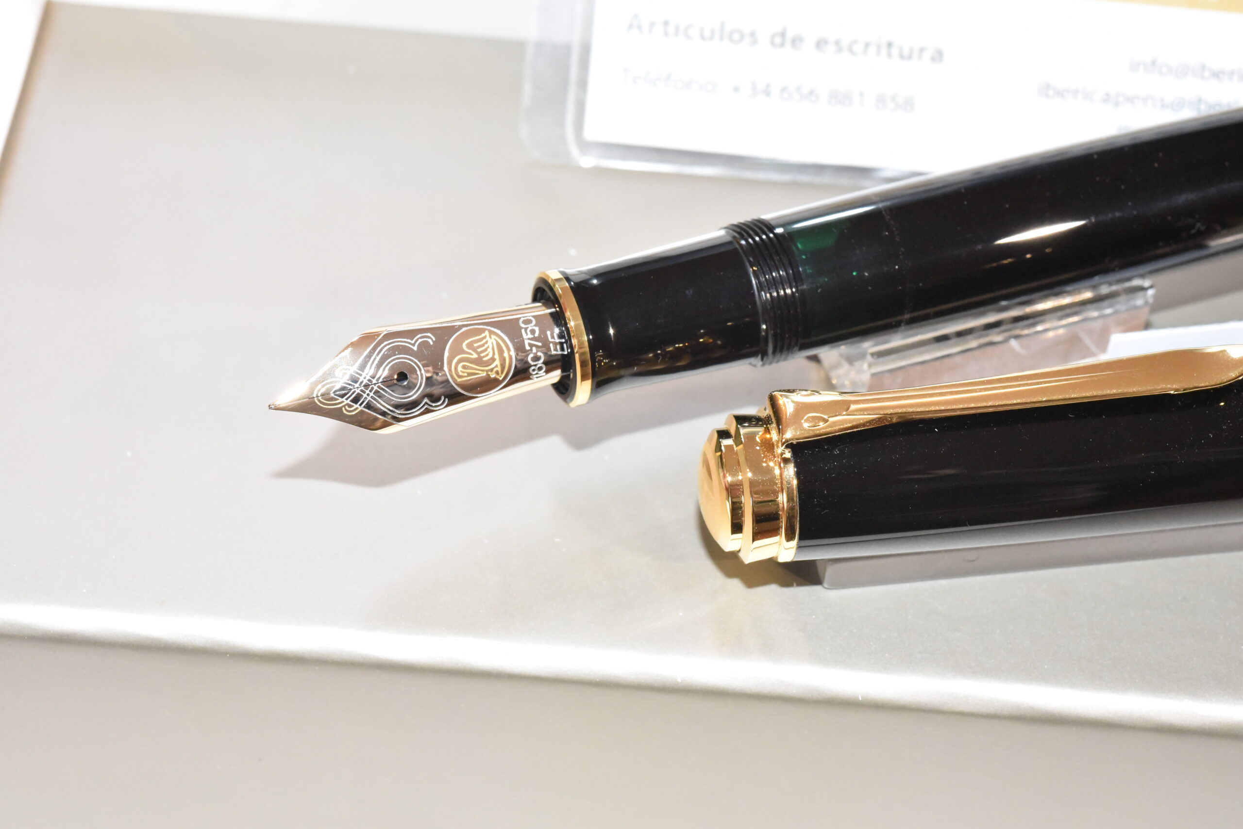 PELIKAN SOUVERAN M1000 FOUNTAIN PEN BLACK - Image 5