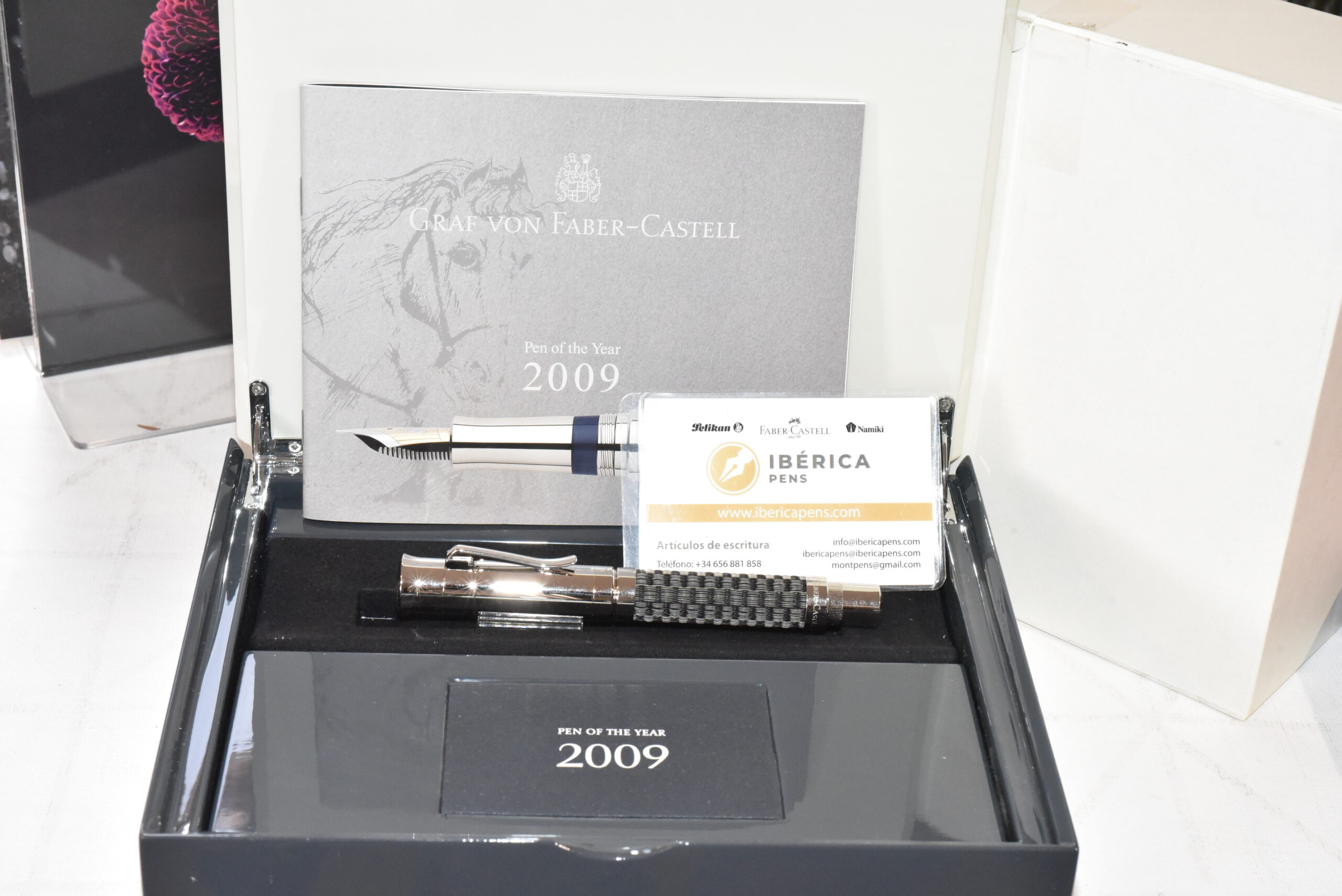 Graf Von Faber Castell Pen Of The Year 2009 horsehair fountain pen - Image 9