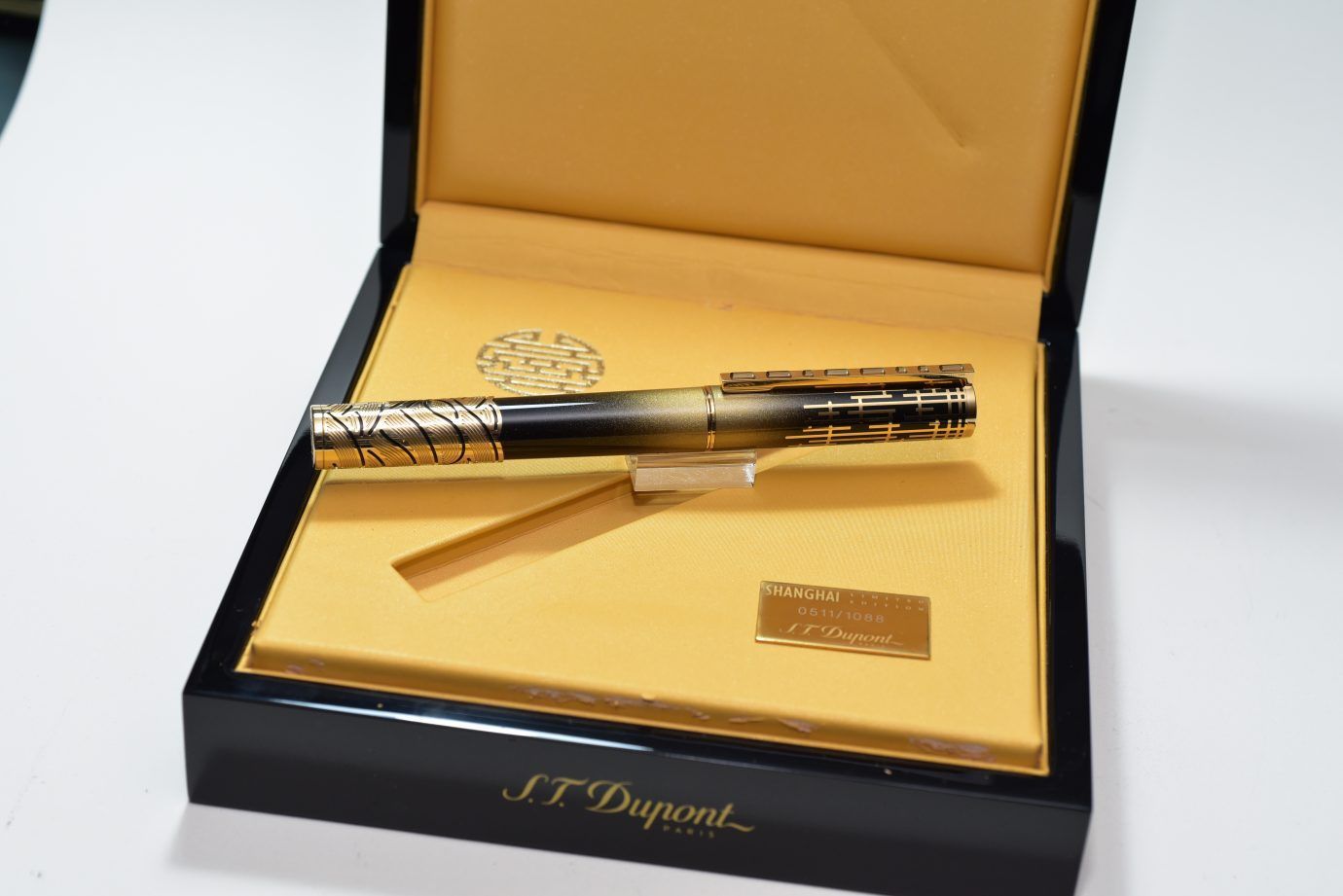 Dupont Shanghai - 2009 Limited Edition of 1088 pieces fountain pen ...