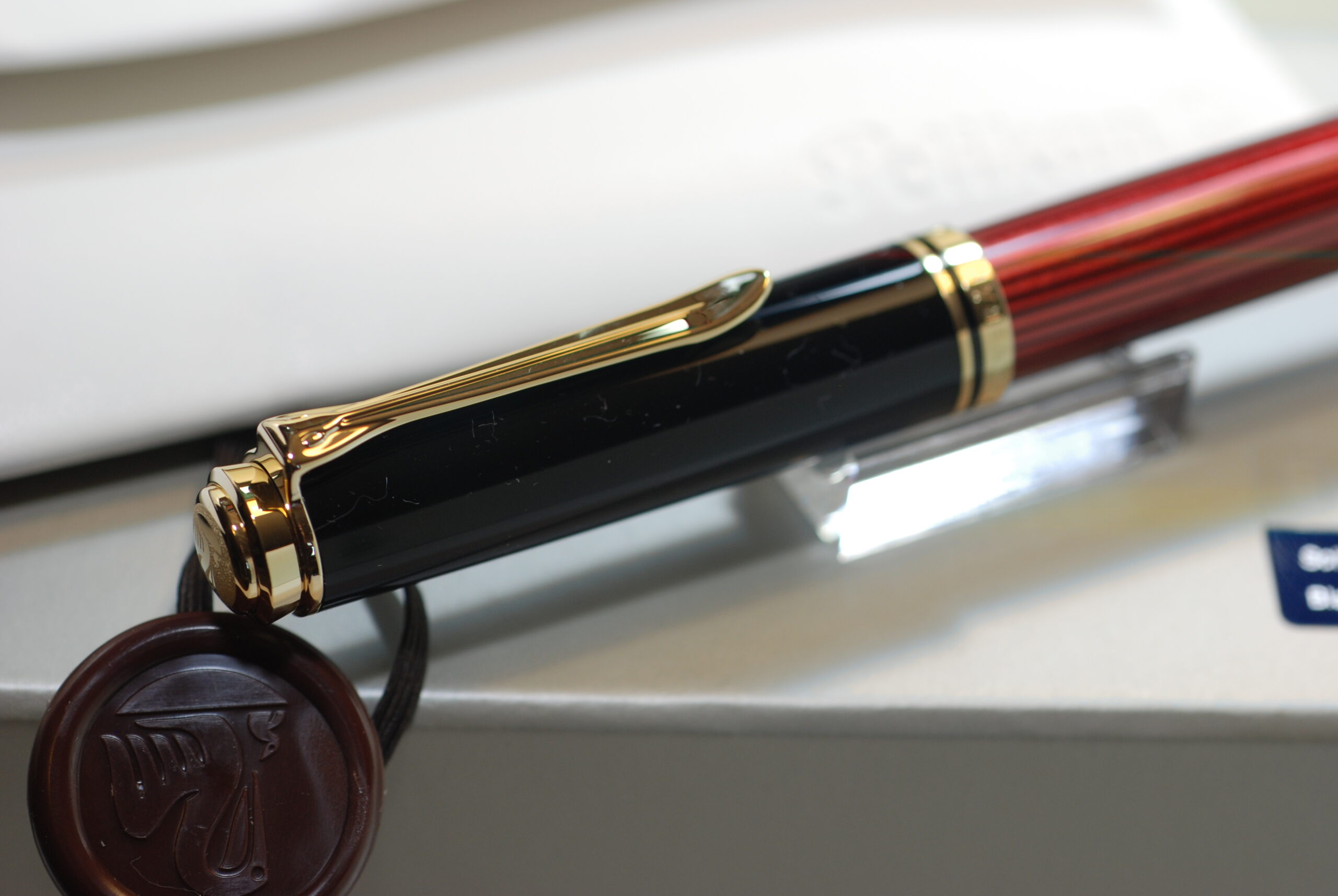 Pluma Estilográfica Pelikan Souverän 600 Negro | Rojo - Imagen 9