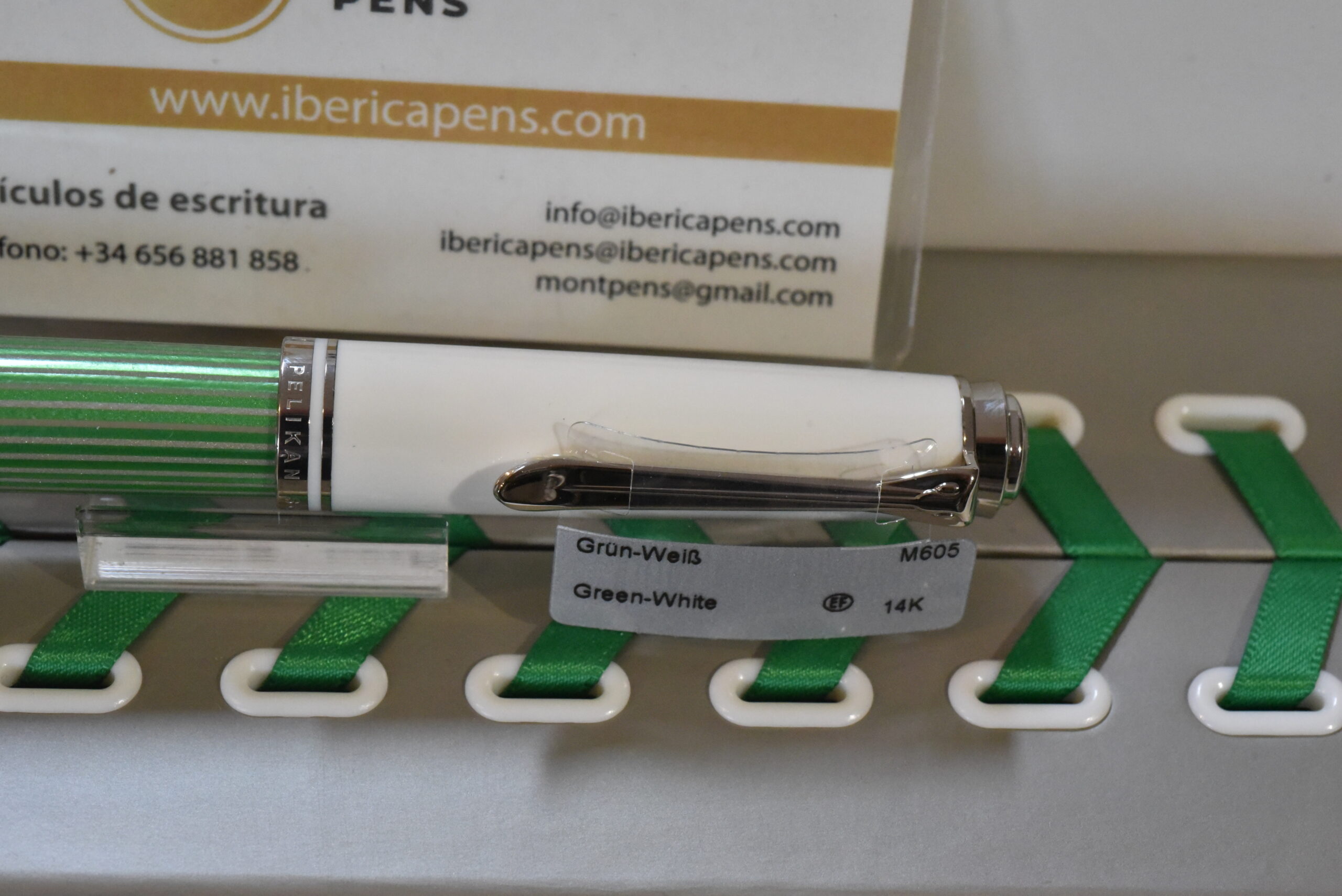 Pelikan M605 Green White Special Edition Fountain Pen - Image 7