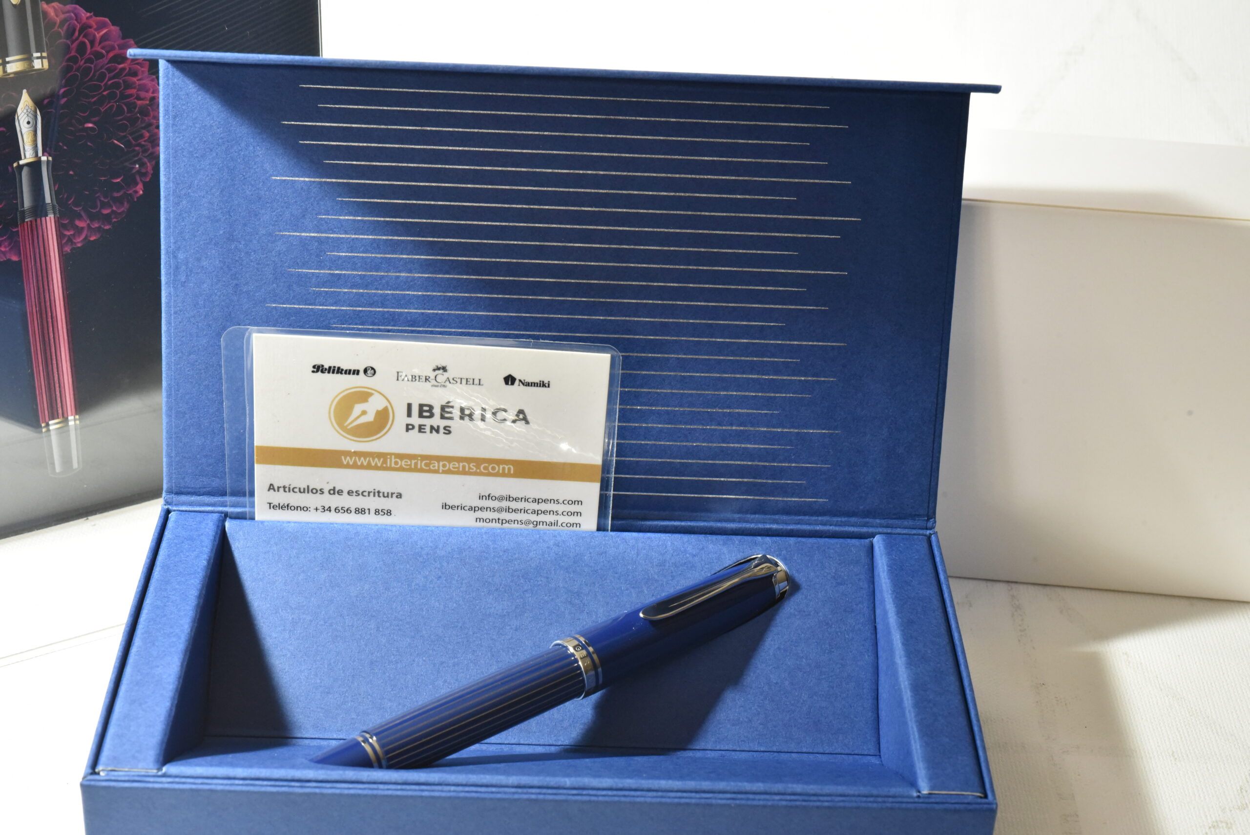 Pelikan Souverän® M815 Metal Striped Blue - Image 5