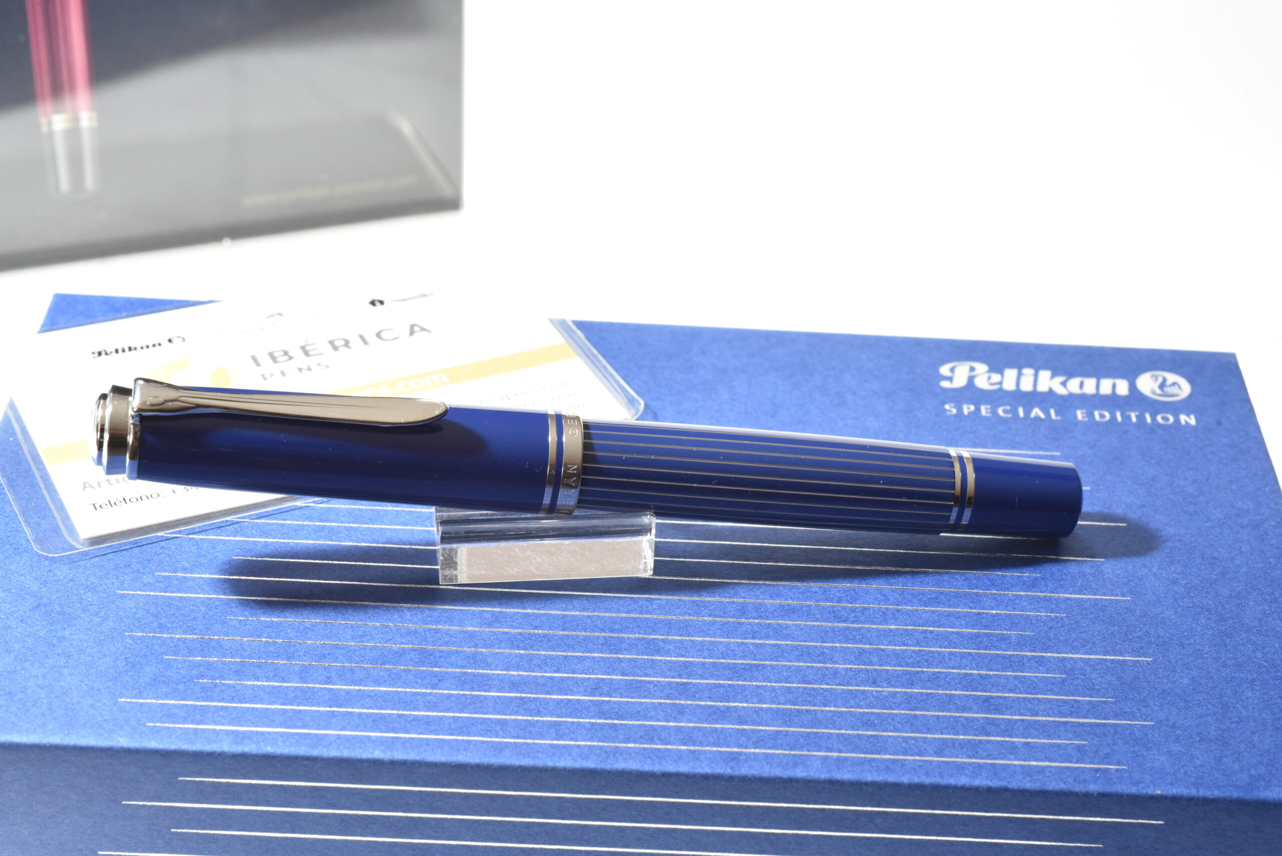 Pelikan Souverän® M815 Metal Striped Blue - Image 7