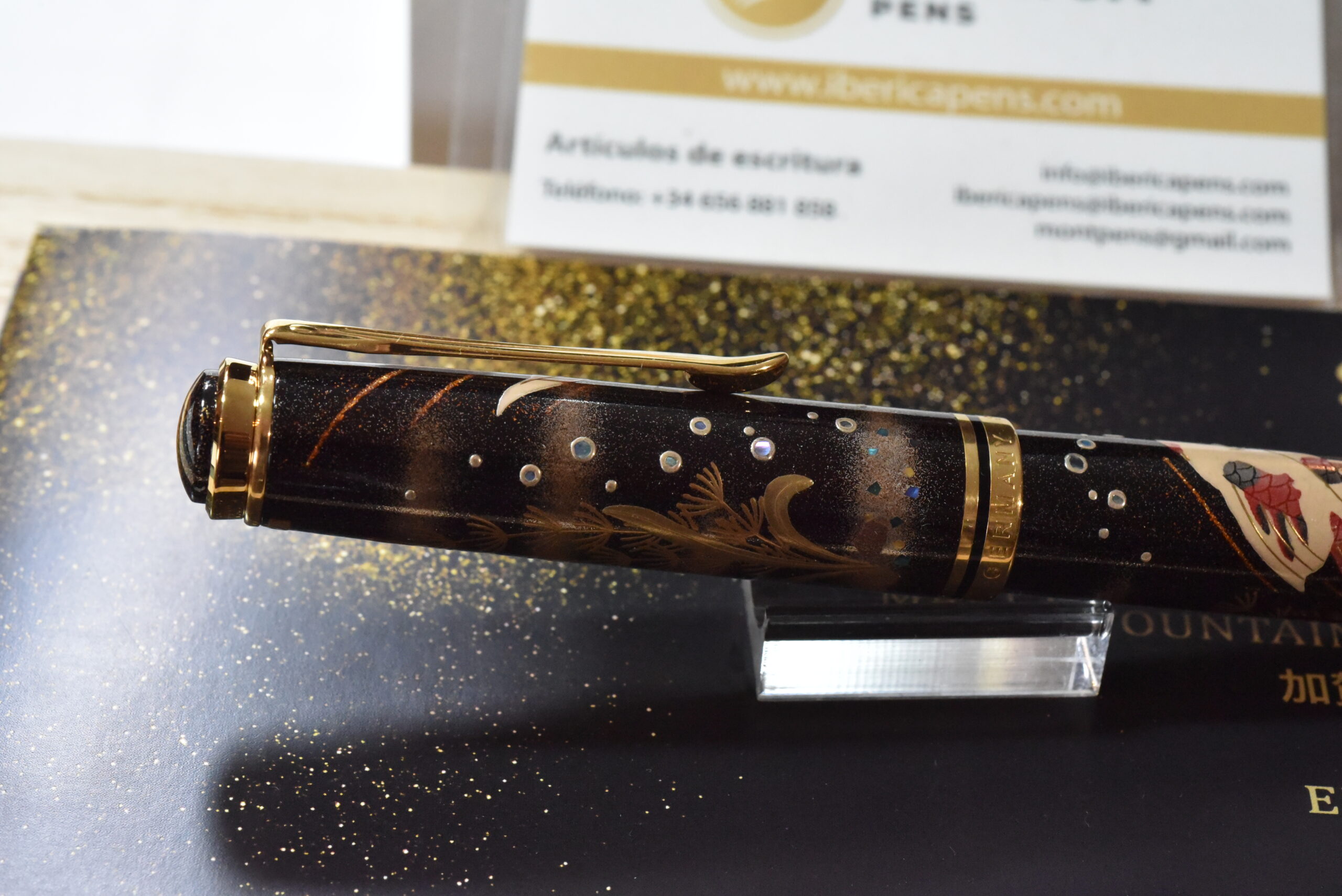 Pluma estilográfica Pelikan Maki-e Goldfish 2025 - Imagen 6